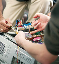 Desktop WritePROtect™ connected to motherboard